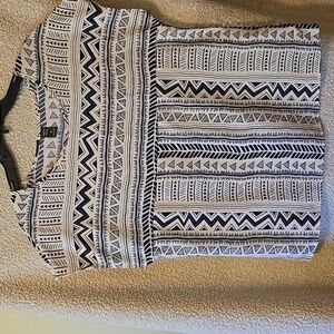 Emery Rose Navy and White Aztec Patterned Women's Top